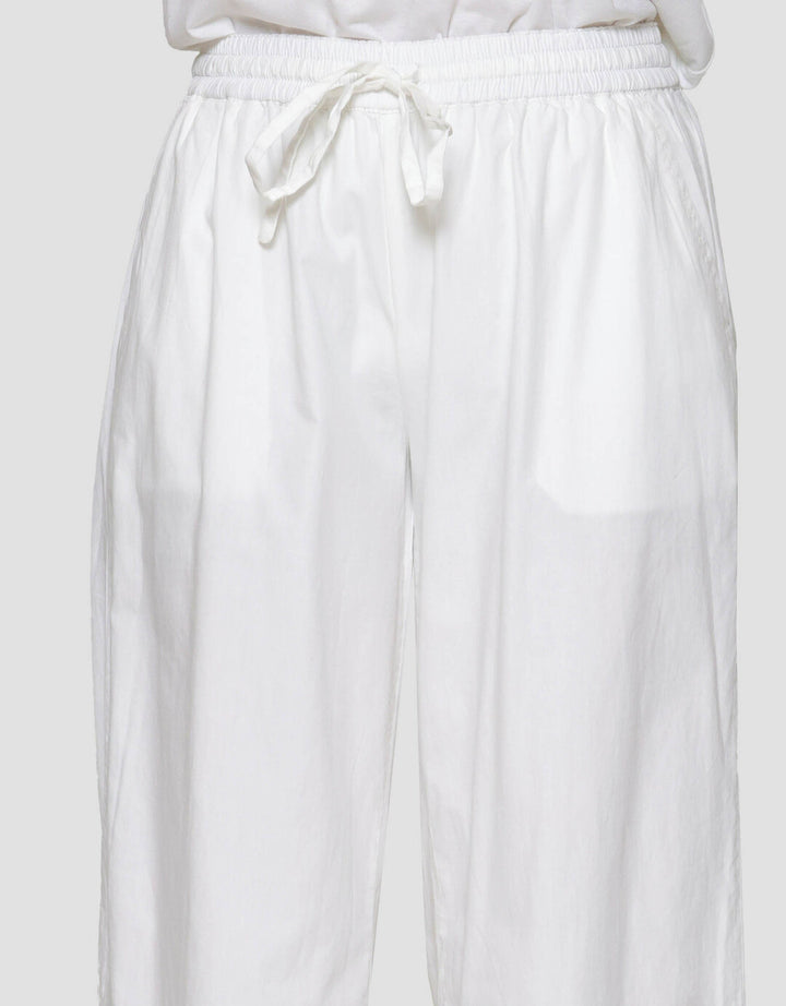 Expand Mizza Celana Wanita