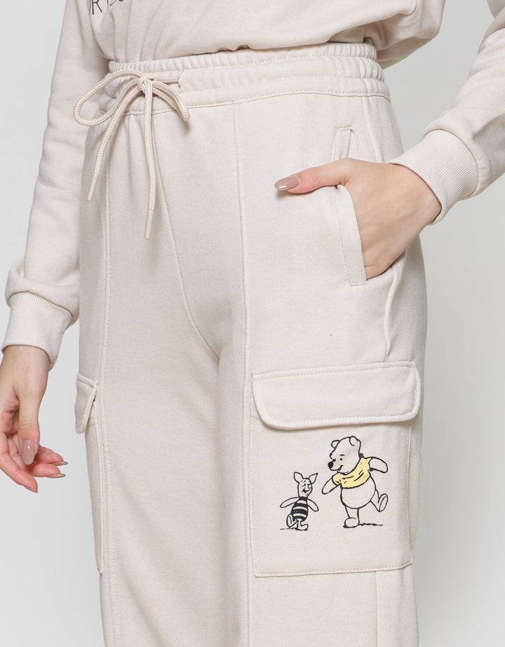 Disney French Terry Cargo Winnie The Pooh Jogger Wanita