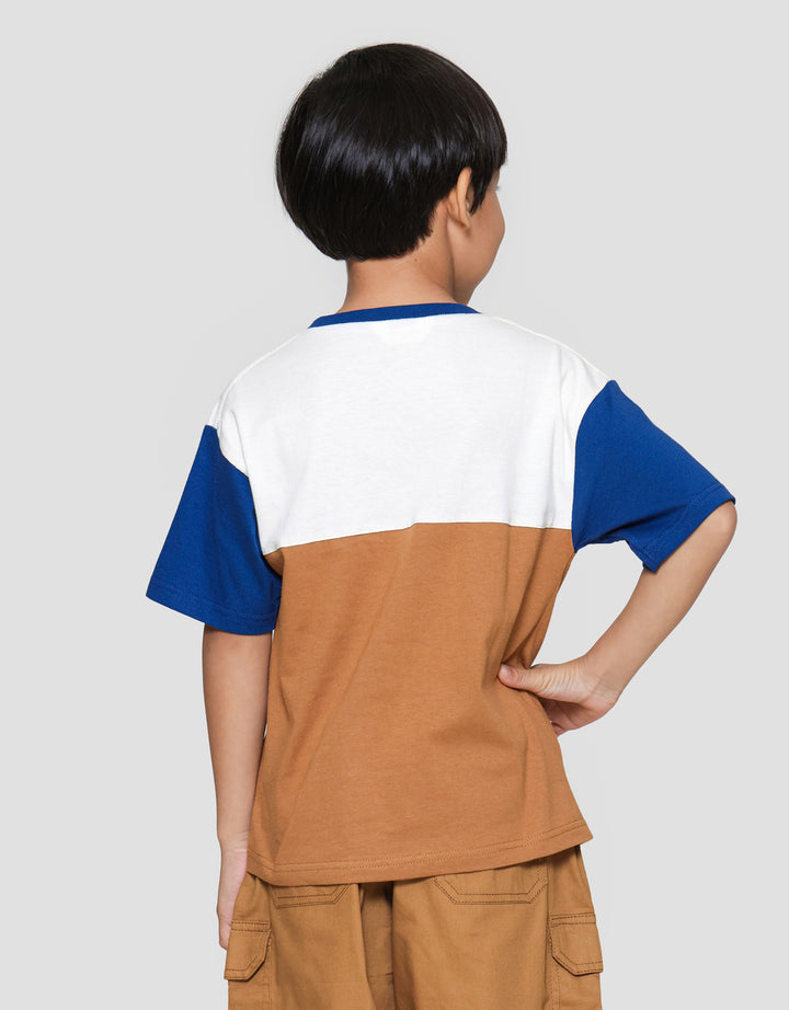 Little M Cut Sewn Adventure Print Kaos Lengan Pendek Anak Laki-laki