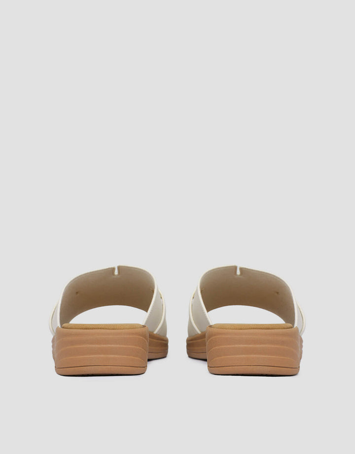 St. Yves Beauty Sandal Slipper Wanita