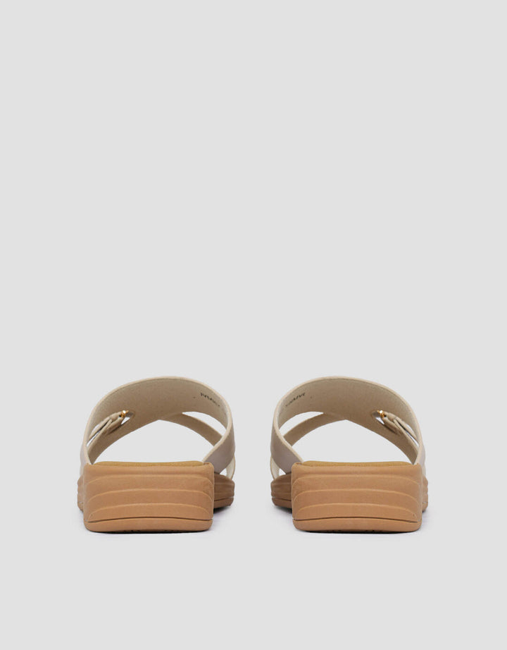 St. Yves Fashion Sandal Slipper Wanita