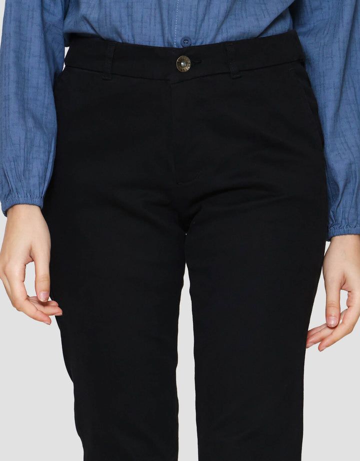 Expand Xiane Celana Wanita