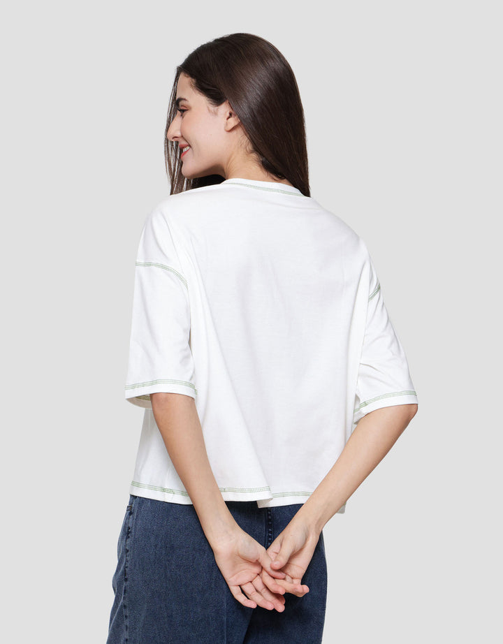 Exit Oyera Kaos Wanita