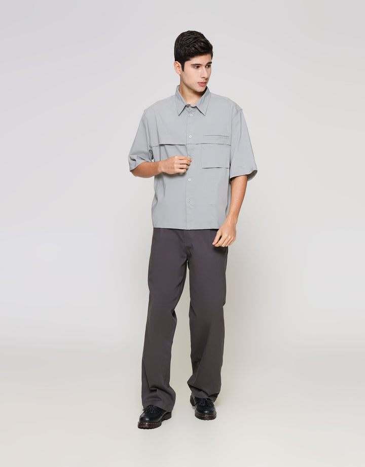 ZES Fashion With Pocket Detail Kemeja Lengan Pendek Pria KMD213