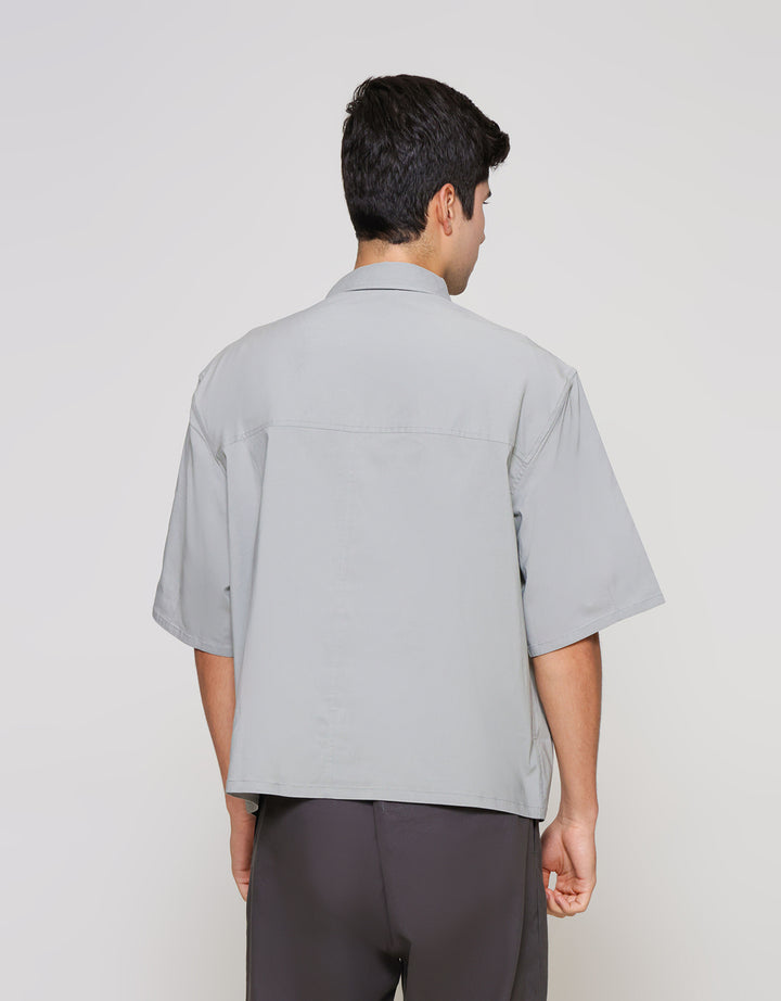 ZES Fashion With Pocket Detail Kemeja Lengan Pendek Pria KMD213