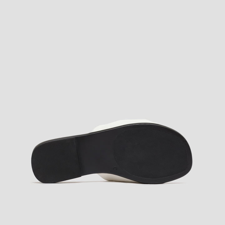 Connexion Round Amante Sandal Slipper Wanita