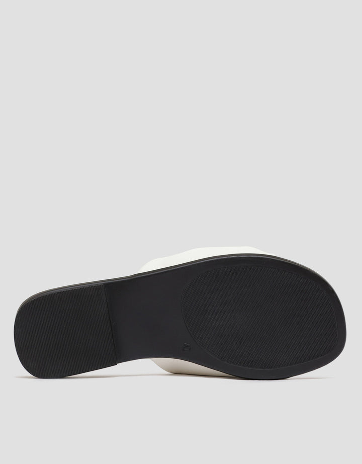 Connexion Round Amante Sandal Slipper Wanita