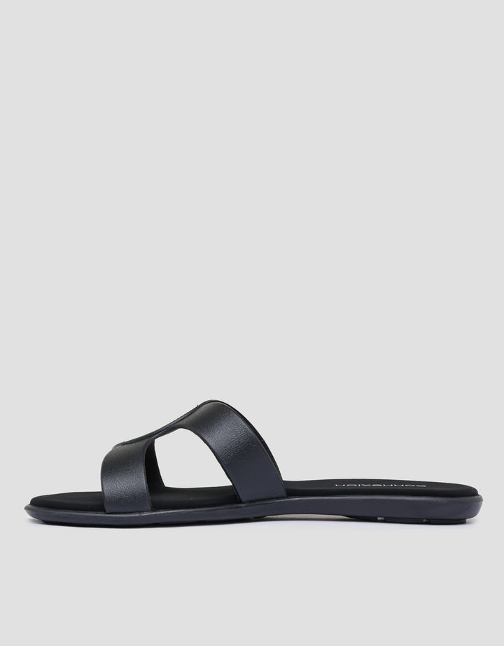 Connexion Sandal Slipper Wanita