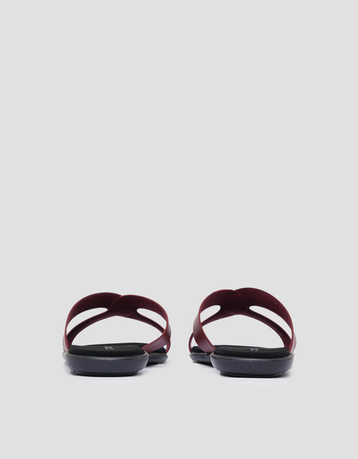 Connexion Sandal Slipper Wanita