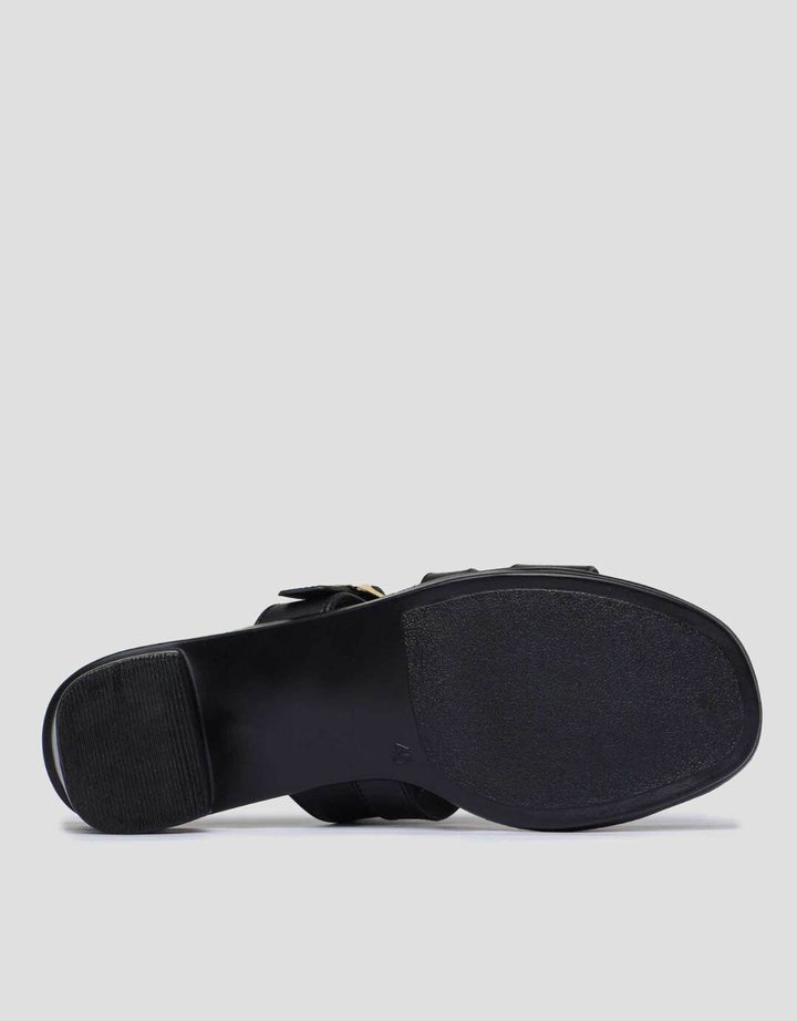 Connexion One Buckles Sandal Slipper Wanita