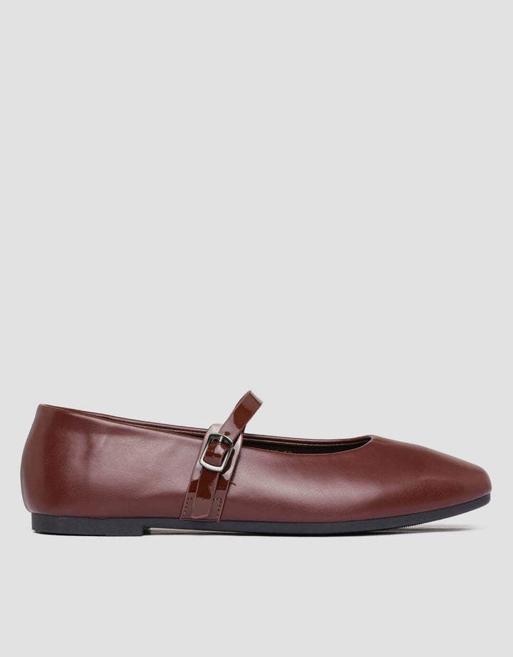 Connexion Ballerina Buckle Sepatu Flat Wanita