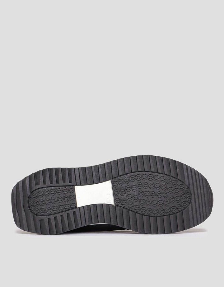 Nevada Elegan Sepatu Sneakers Pria