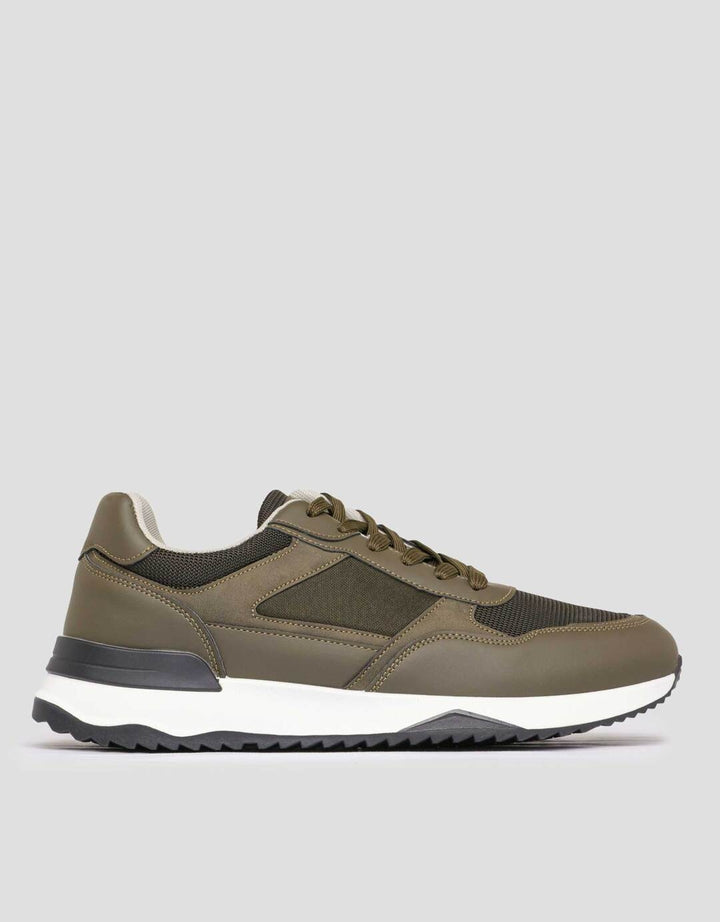 Nevada Elegan Sepatu Sneakers Pria
