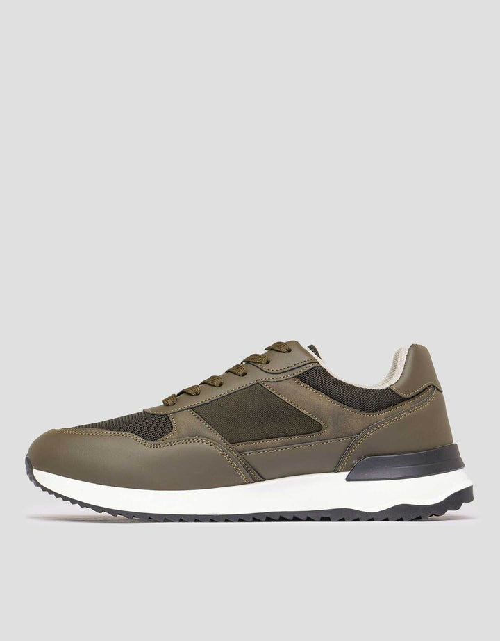 Nevada Elegan Sepatu Sneakers Pria