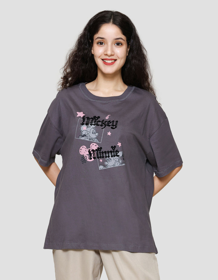 Disney Oversize S24 Print Mickey Mouse Kaos Lengan Pendek Wanita