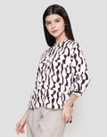 St. Yves Flowy Geometric Printed Blouse Wanita