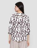 St. Yves Flowy Geometric Printed Blouse Wanita