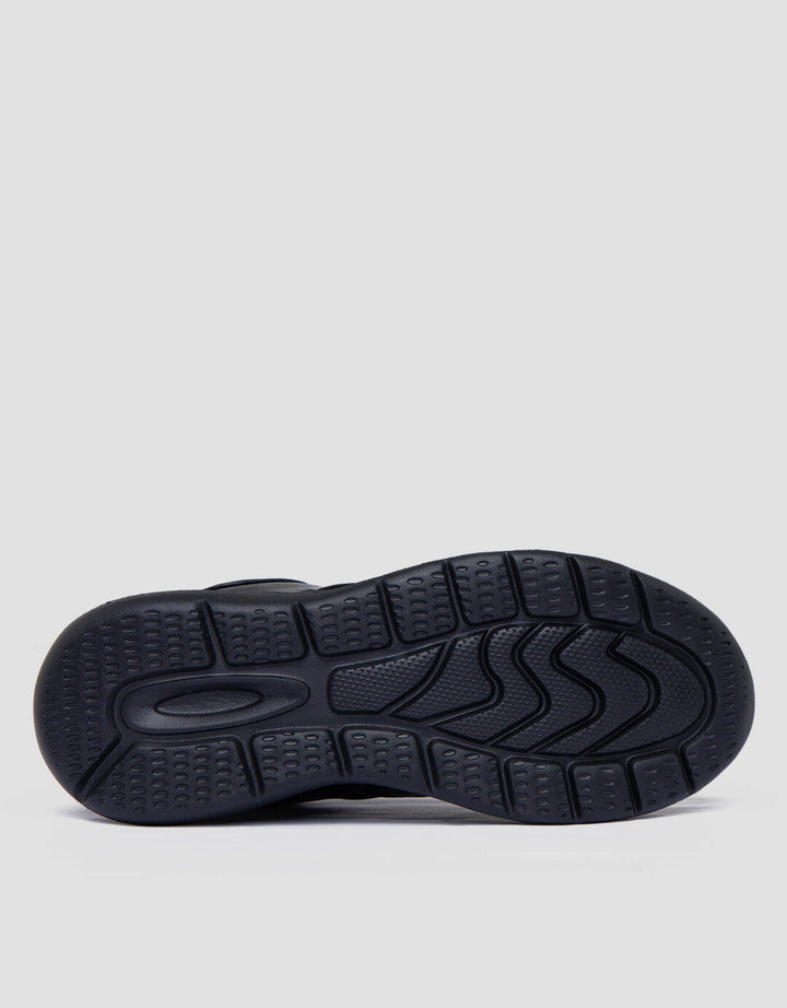 COLE CASUAL SEPATU SNEAKERS PRIA