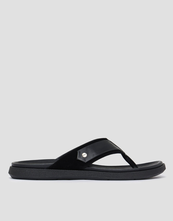 Cole Isaac Sandal Flip Flop Pria