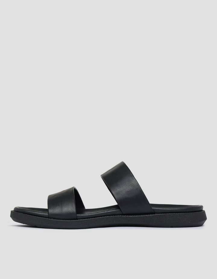 Cole Isaac Sandal Slipper Pria