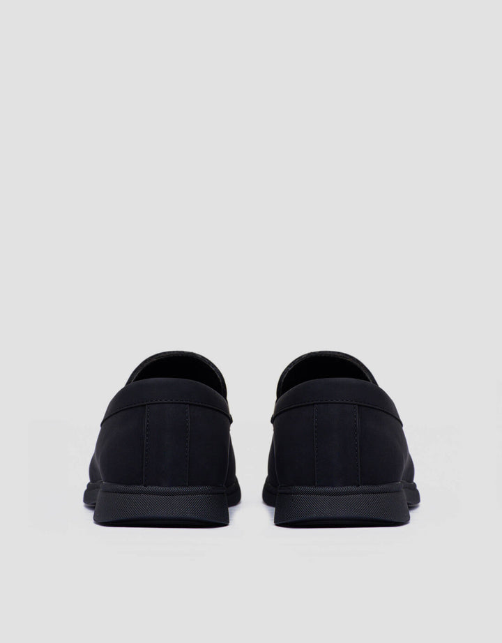 Cole Sepatu Loafer Pria