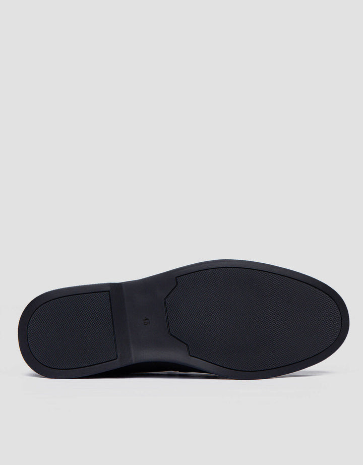 Cole Sepatu Loafer Pria