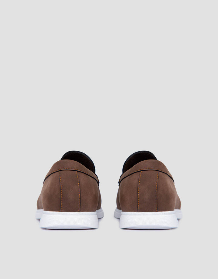 Cole Sepatu Loafer Pria
