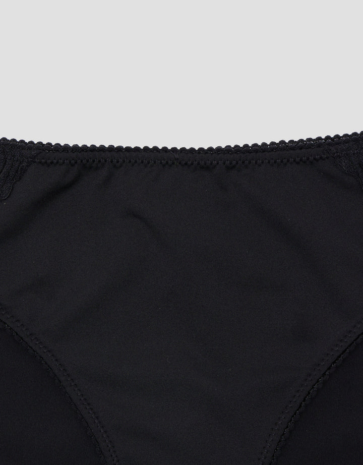 St. Yves Lace Mini Celana Dalam Wanita