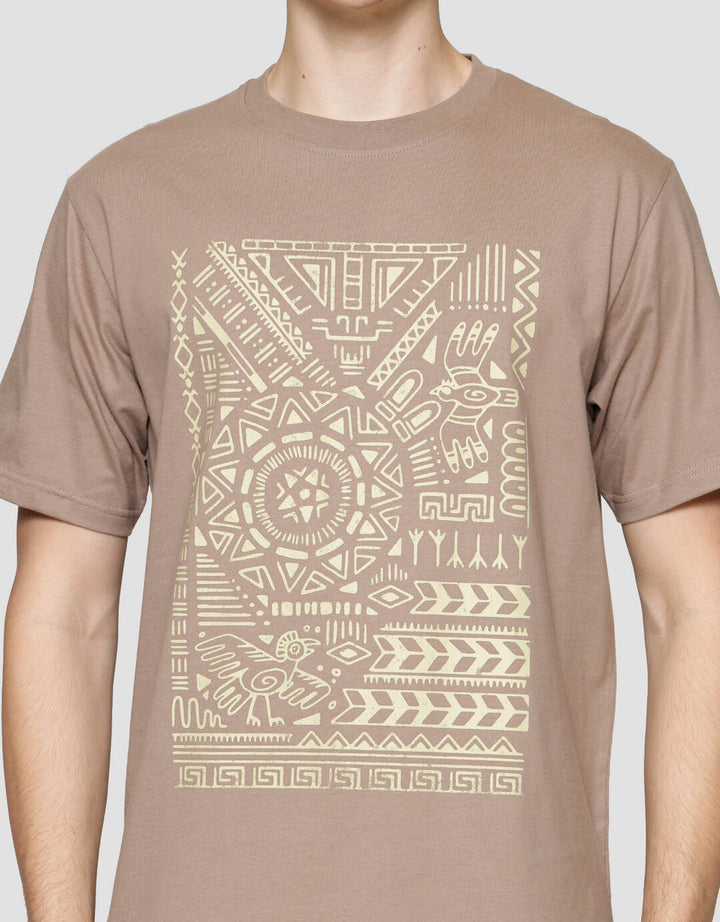 Nevada Print Theme Totem Kaos Lengan Pendek Pria