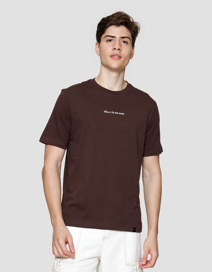 Nevada Print Hd - Offline Is The New Luxury Kaos Lengan Pendek Pria