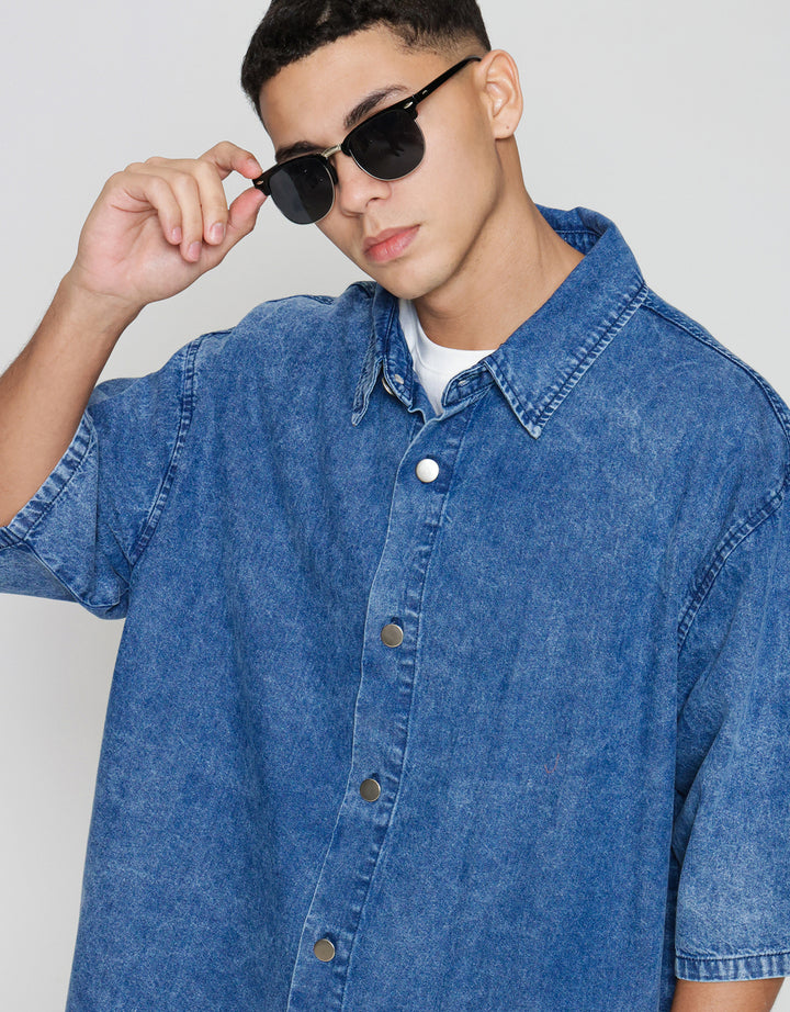 ZES Denim Looks Plain Kemeja Lengan Pendek Pria KMB201