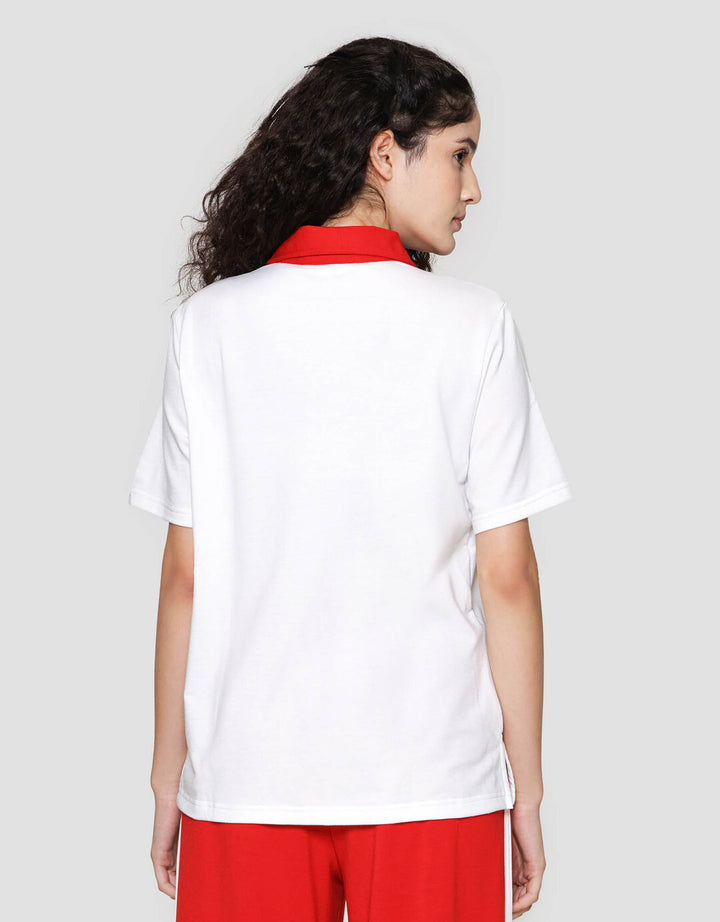 Expand Opi Kaos Wanita