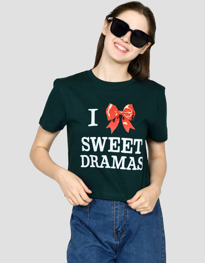 Ecotonique Crop Merry Kaos Lengan Pendek Wanita