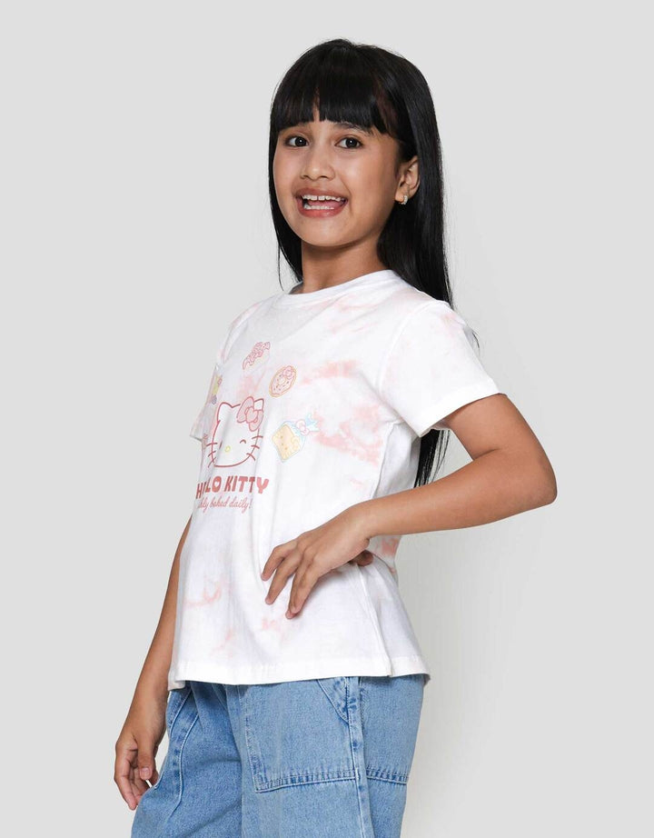 Character Hello Kitty Kaos Anak Perempuan