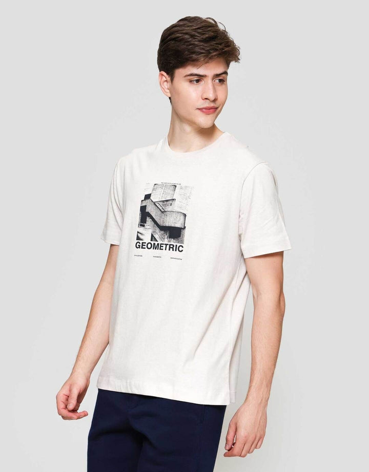 Cole Graphic Geomtric Sketch Building Kaos Pria