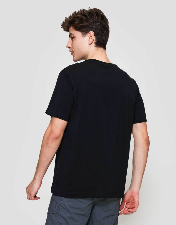 Cole Graphic Abstrac Kaos Lengan Pendek Pria