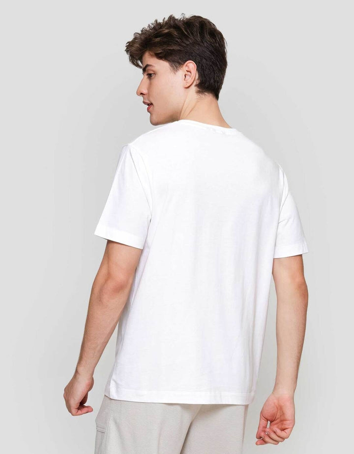 Cole Graphic Dtf Bluring Kaos Lengan Pendek Pria