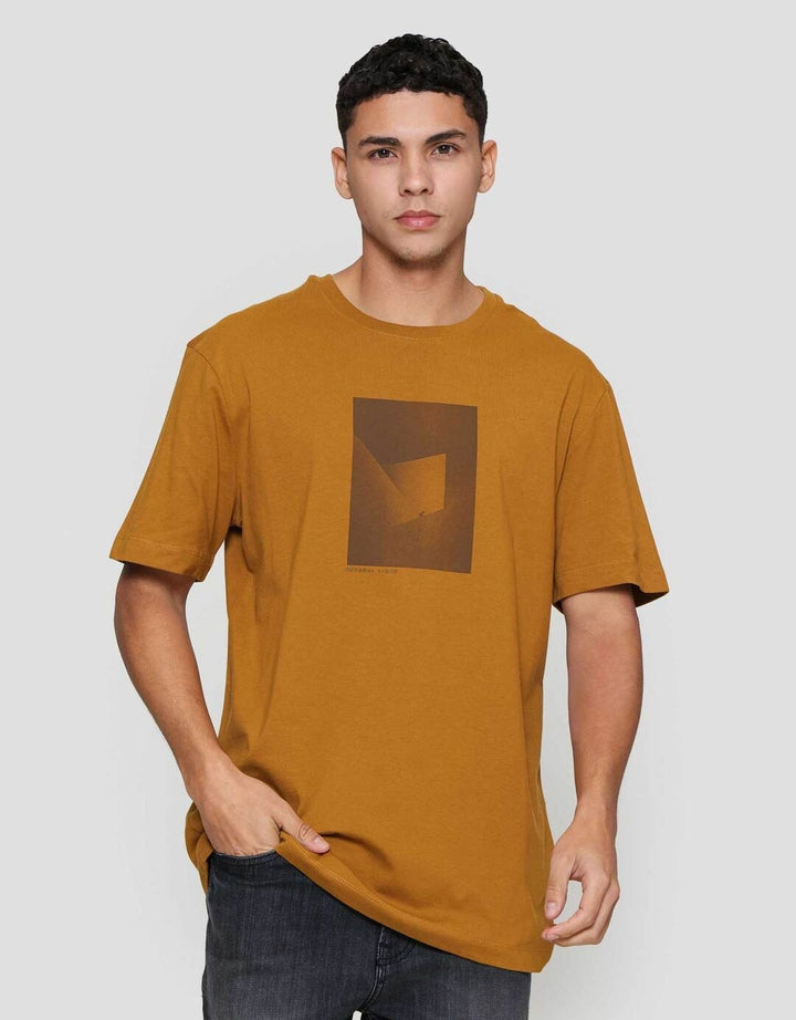 Cole Graphic Geometric Kaos Pria