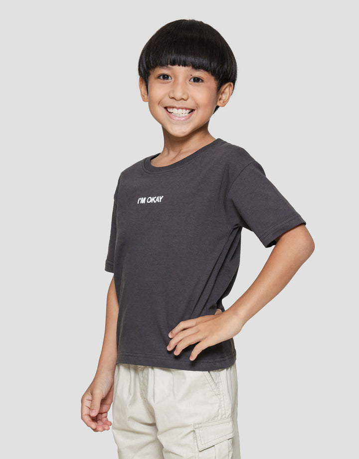 Little M I Am Okay Print Kaos Lengan Pendek Anak Laki-laki