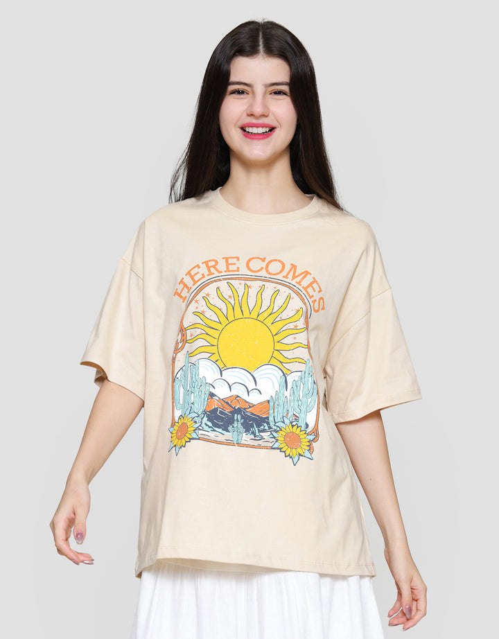 Nevada Comb Here Comes Kaos Oversize Wanita