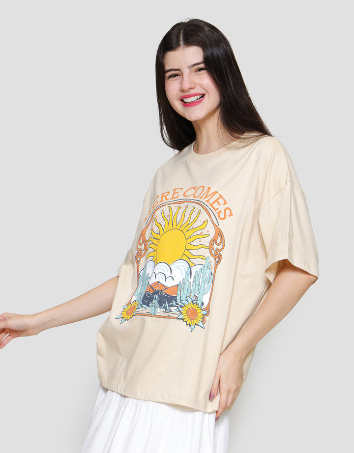 Nevada Comb Here Comes Kaos Oversize Wanita