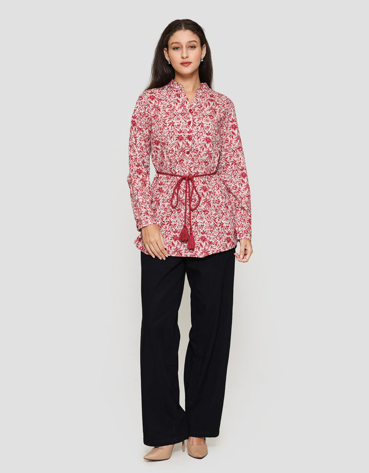 Expand Curesa Blouse Wanita