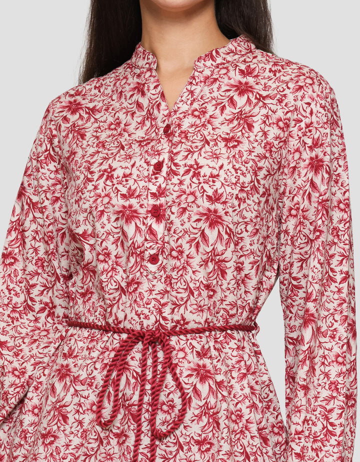 Expand Curesa Blouse Wanita