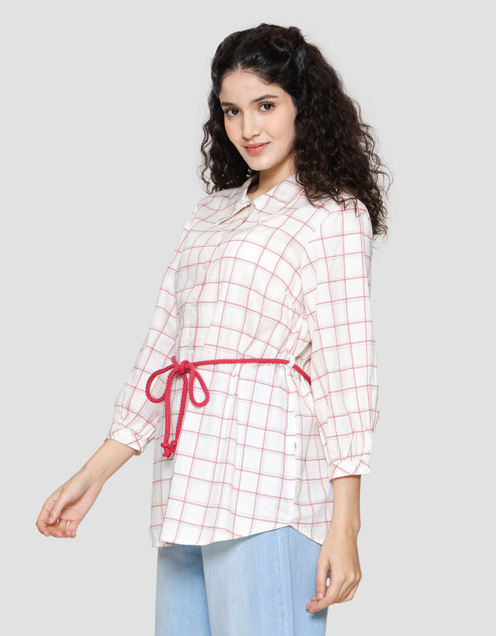 Expand Koli Blouse Wanita