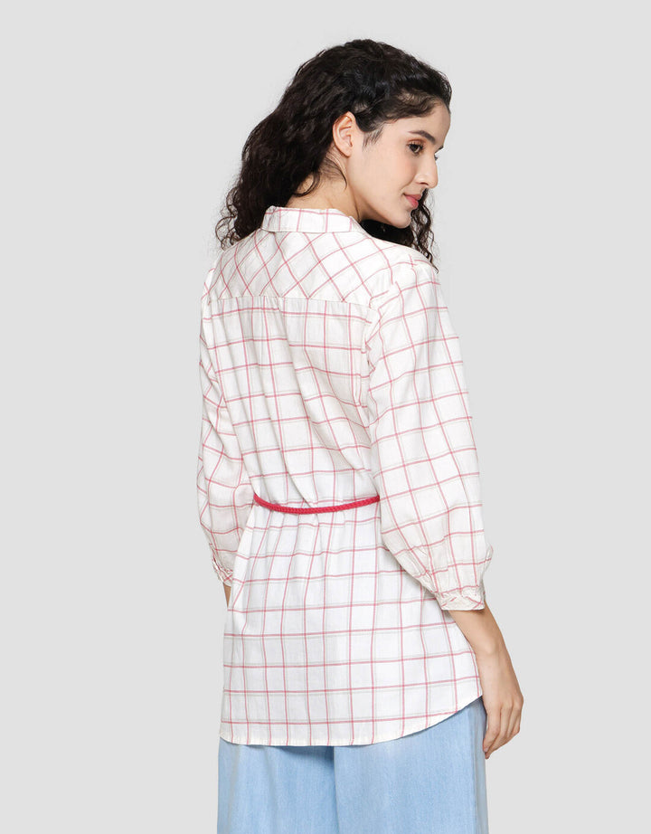 Expand Koli Blouse Wanita