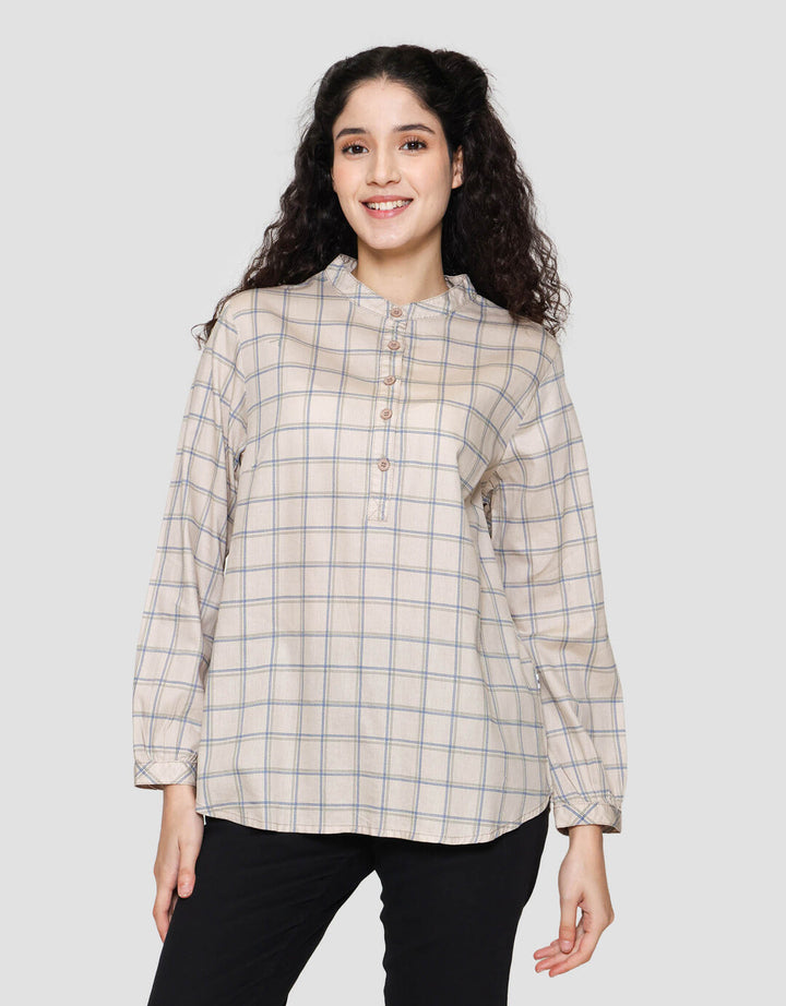 Expand Komi Blouse Wanita