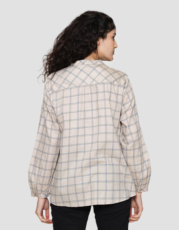 Expand Komi Blouse Wanita