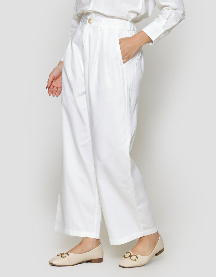 Annisa Soft Twill Buttoned Wide Leg Celana Panjang Wanita