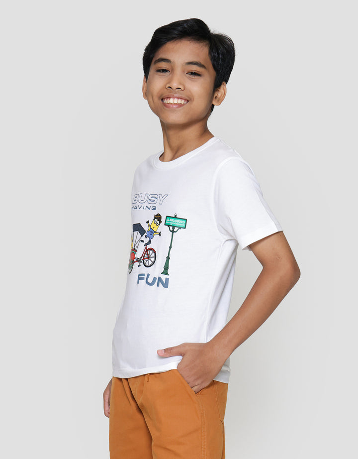 Character Minions Bello Local Becak Kaos Anak Laki-laki
