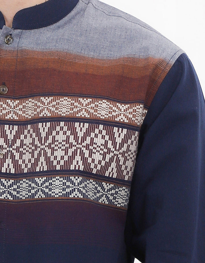 Intresse Teaberry Baju Koko Lengan Panjang Pria